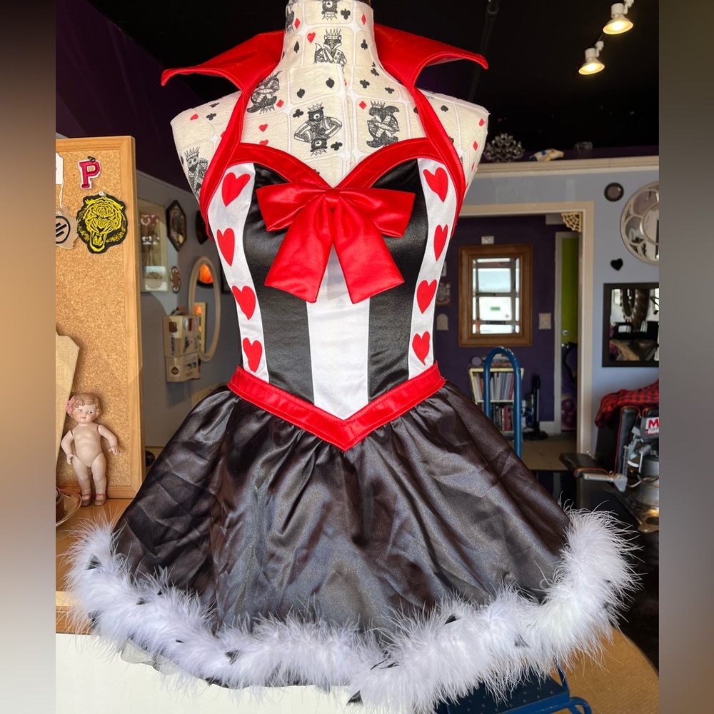 Leg Avenue Sexy Queen of Hearts costume